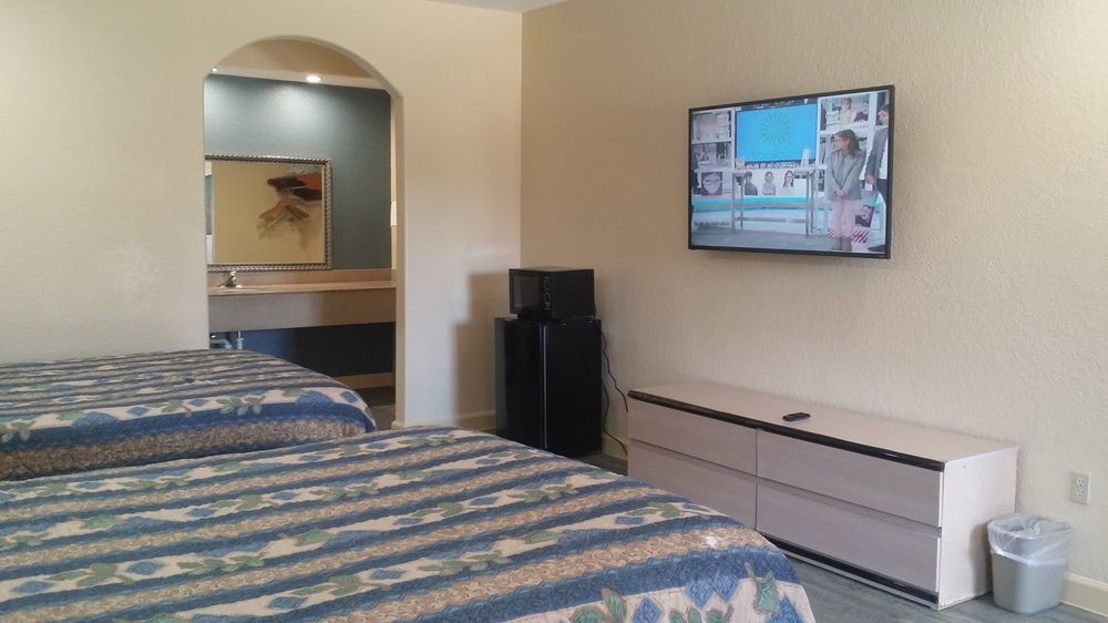 Americas Best Value Inn & Suites Northeast Houston Esterno foto