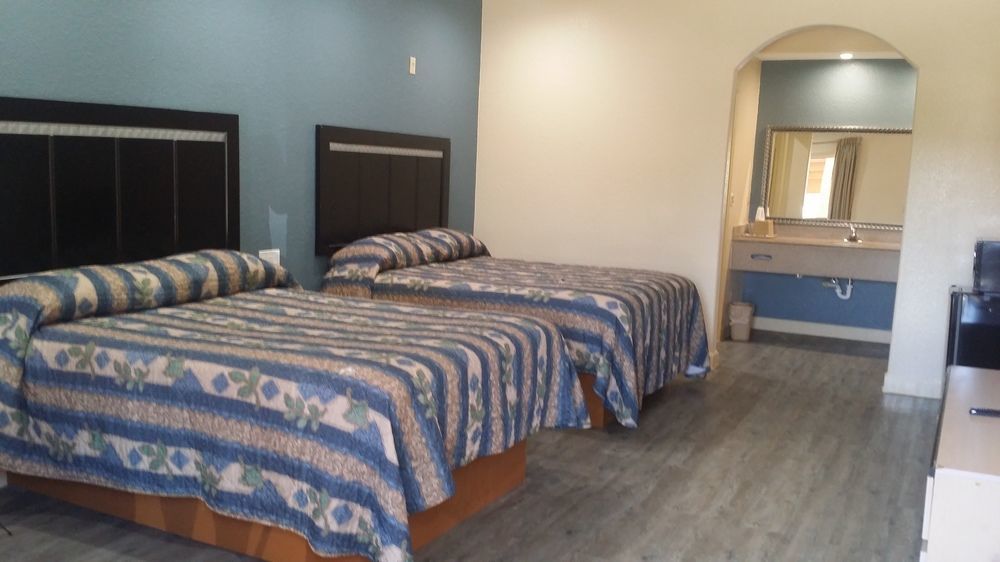 Americas Best Value Inn & Suites Northeast Houston Esterno foto
