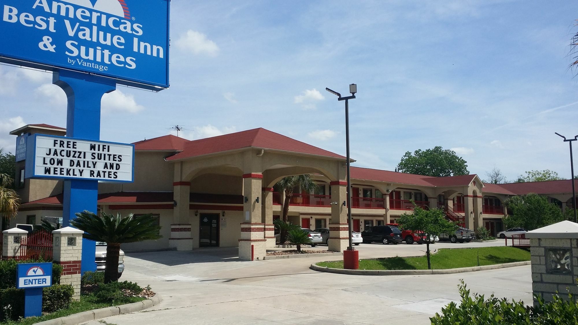 Americas Best Value Inn & Suites Northeast Houston Esterno foto