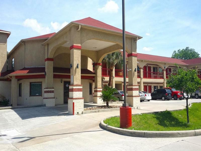 Americas Best Value Inn & Suites Northeast Houston Esterno foto